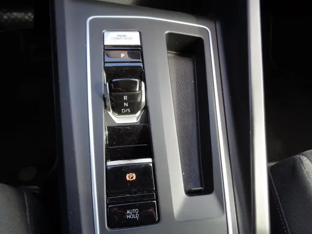 Volkswagen Golf 1.0 eTSI Life 2021 Benzine 18