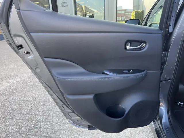 Nissan Leaf Tekna 40 kWh 2022 Elektrisch 16