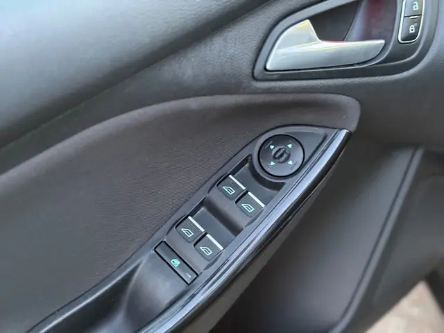 Ford Focus Wagon 1.0 Titanium 2016 Benzine 12