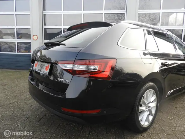 Škoda Superb Combi 1.4 TSI Leder , Camera 2017 Benzine 6