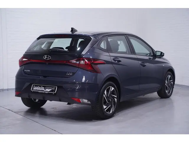 Hyundai i20 1.0 T-GDI Trend Mild Hybrid 2023 Benzine 4