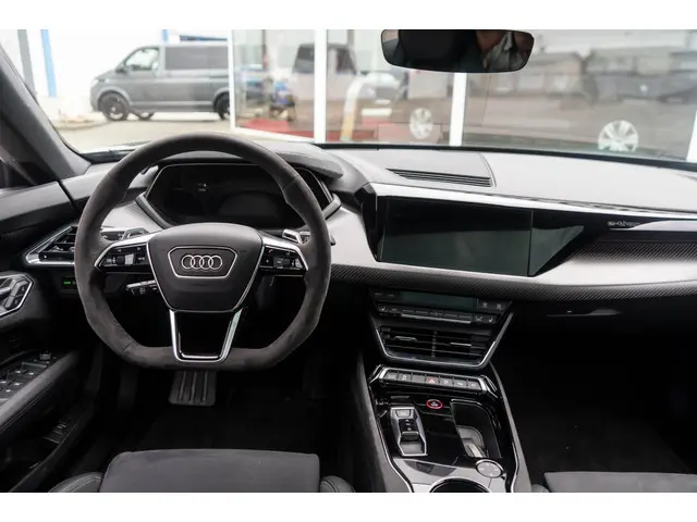 Audi e-tron GT 93 kWh 350KW 476PK 2021 Elektrisch 16