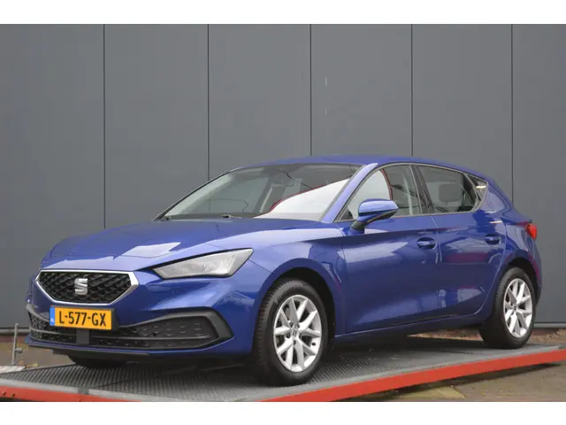 SEAT Leon 1.0 TSI Style Business Intense 2021 Benzine