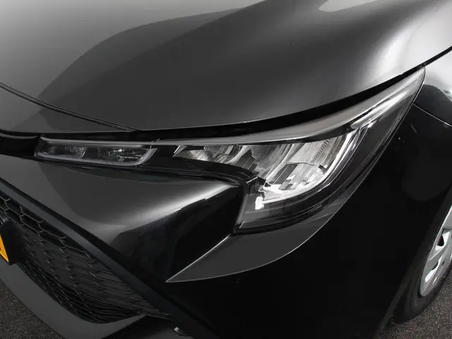 Toyota Corolla 1.8 Hybrid Comfort 2021 Hybride Benzine 26
