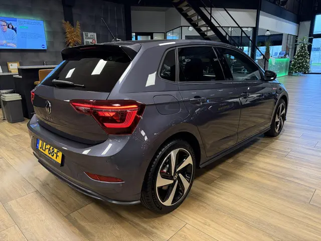 Volkswagen Polo 2.0 TSI GTI 2024 Benzine 6