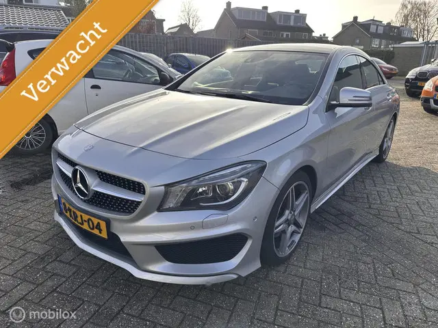 Mercedes-Benz CLA 200 Edition 1 2013 Benzine