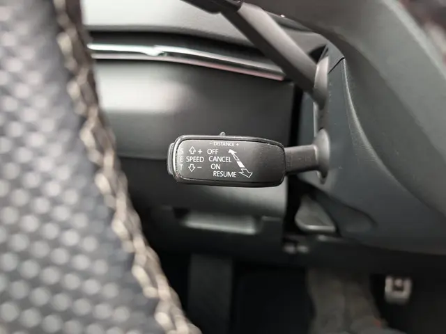 Škoda Karoq 1.5 TSI ACT Sportline Business 2020 Benzine 27