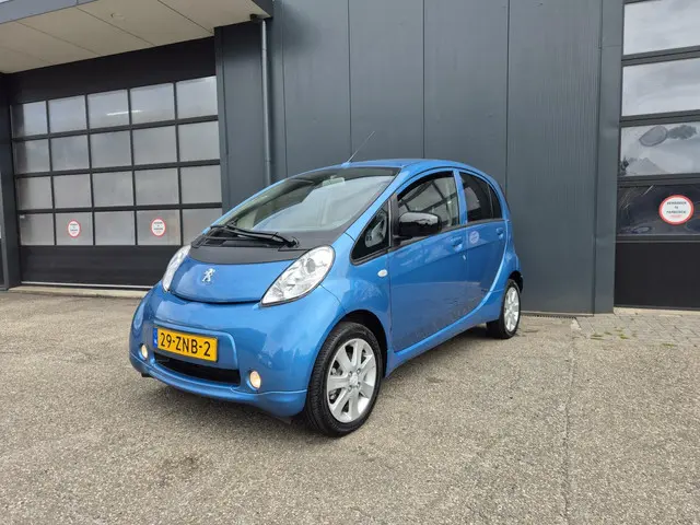 Peugeot iOn Active 2013 Elektrisch