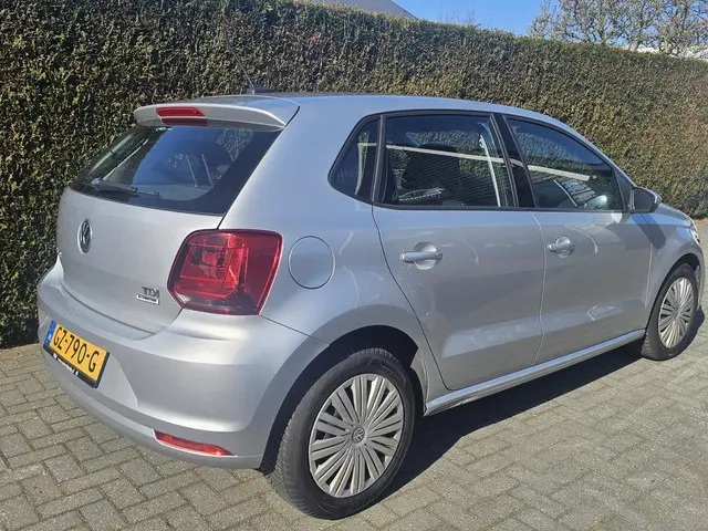 Volkswagen Polo 1.4 TDI Comfortline/nieuwe apk 2015 Diesel 9