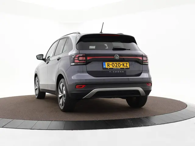 Volkswagen T-Cross 1.0TSI/110PK Life DSG 2022 Benzine 22