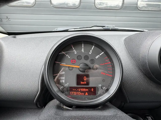 MINI Countryman Mini 1.6 One Chili 2015 Benzine 10