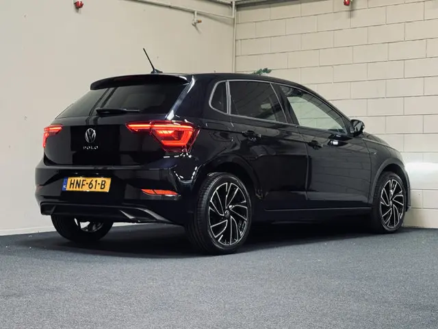 Volkswagen Polo 1.0 TSI DSG Style 2023 Benzine 2