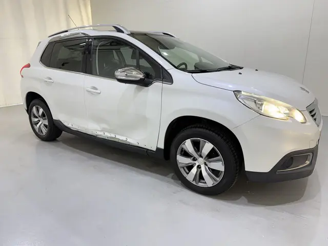 Peugeot 2008 1.2 PureTech 82 Allure Clima 2014 Benzine 16
