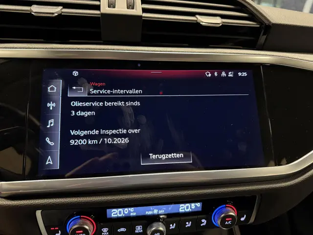 Audi Q3 45 TFSI e edition 2022 Hybride Benzine 14