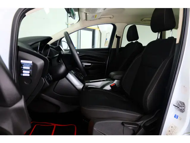 Ford Kuga 1.5 EcoBoost Trend Ultimate 2017 Benzine 4