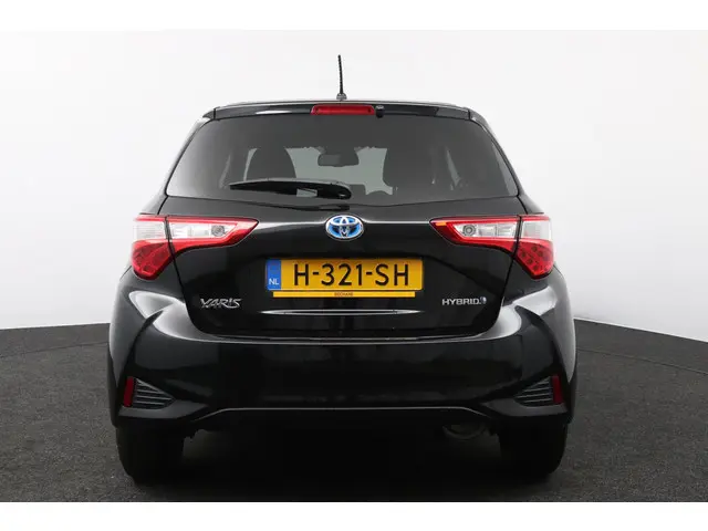 Toyota Yaris 1.5 Hybrid Dynamic 2020 Hybride Benzine 8