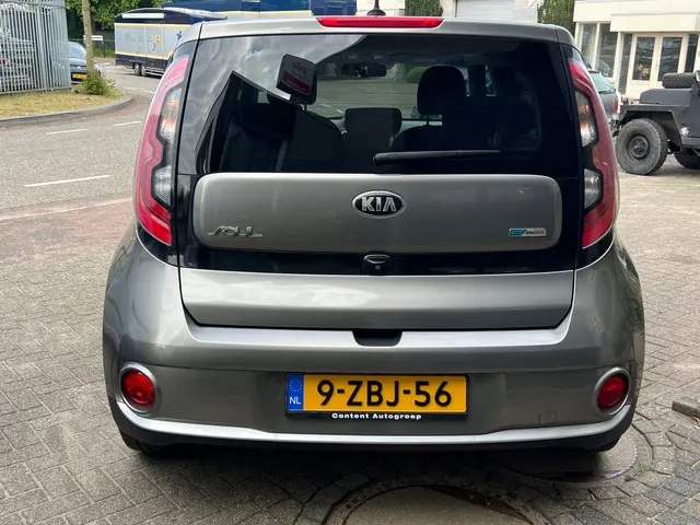 Kia e-Soul EV ExecutiveLine 27 kWh 2015 Elektrisch 5