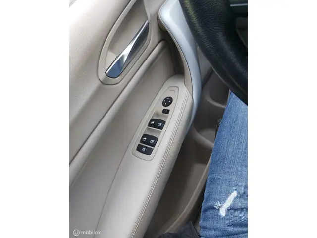 BMW 1 Serie 114i EDE Business Sport 2013 Benzine 17