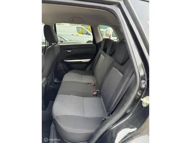 Suzuki Vitara 1.6 Exclusive 2017 Benzine 12