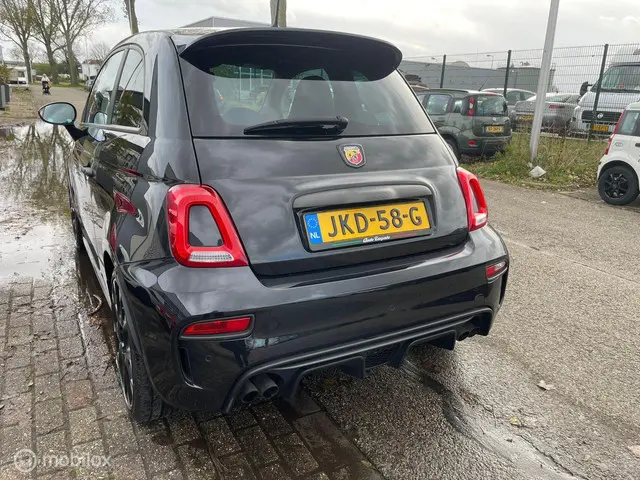 Fiat 500 1.4 T-Jet Abarth Competizione 2017 Benzine 8