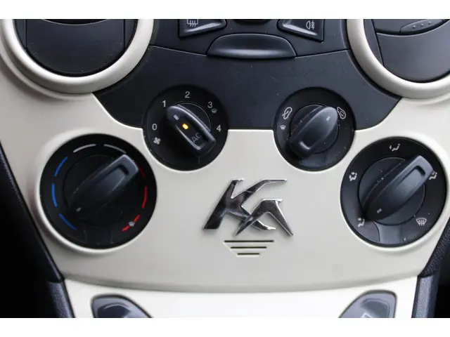 Ford Ka 1.2 Limited 2013 Benzine 19