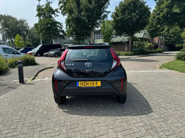 Toyota Aygo X 1.0 VVT-i S-CVT Play 2024 Benzine 6