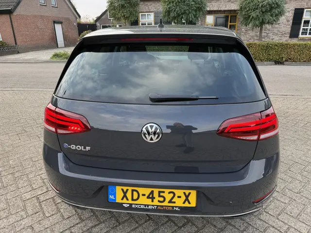 Volkswagen e-Golf e-Golf 2019 Elektrisch 27