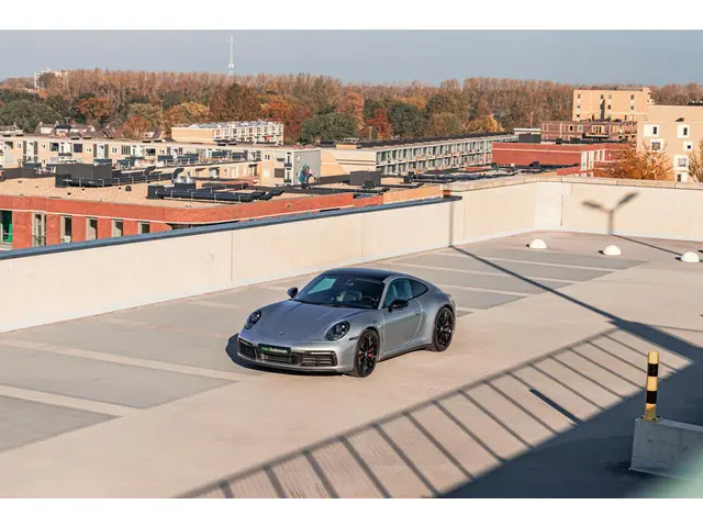 Porsche 911 3.0 Carrera 4S 2021 Benzine 94