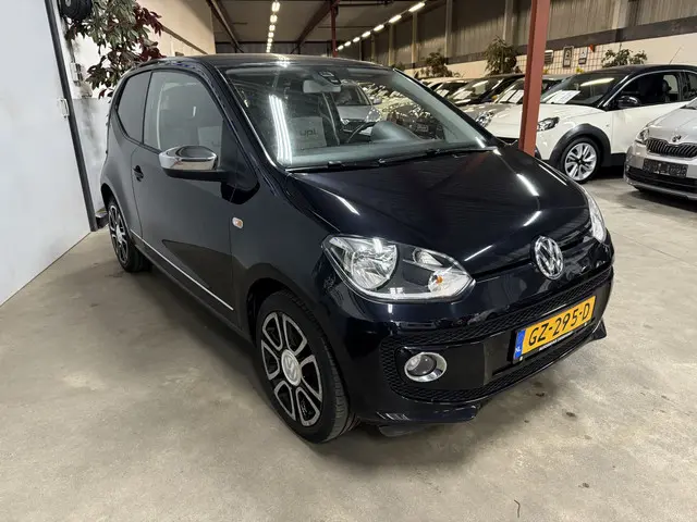 Volkswagen up! 1.0 move up! 2012 Benzine 4