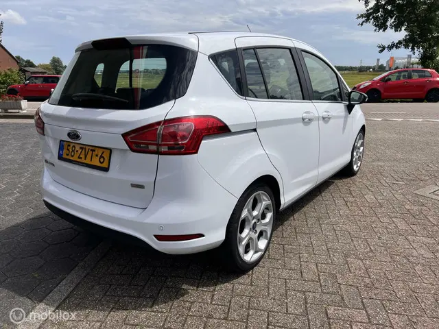 Ford B-MAX 1.0 EcoBoost Titanium LEDER 2013 Benzine 4