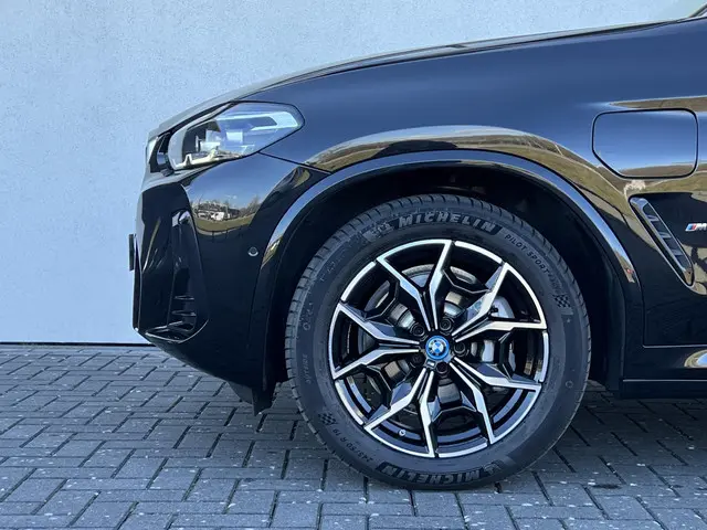 BMW X3 xDrive30e 2024 Hybride Benzine