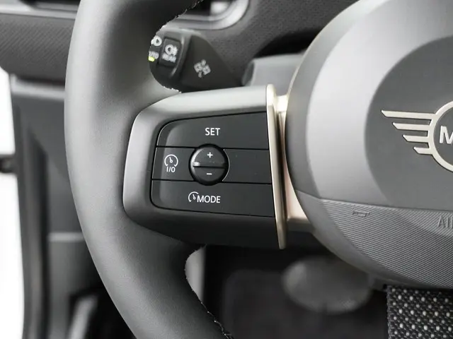 MINI 5-Deurs Cooper C 2026 Benzine 21