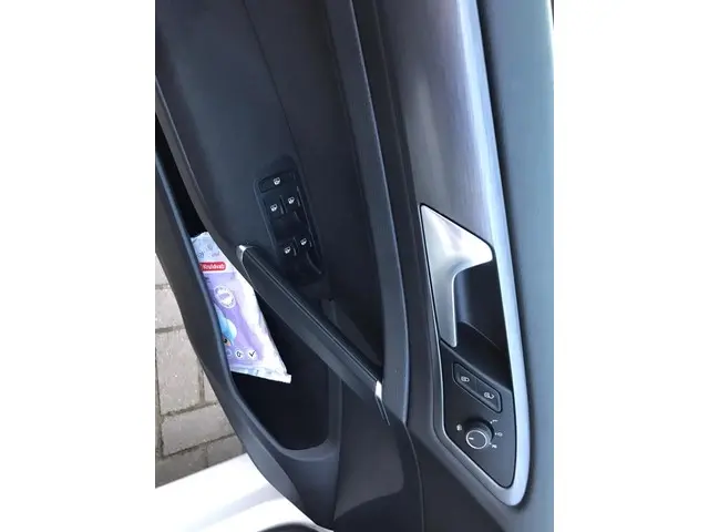 Volkswagen Golf 1.6 TDI Highline Business R 2017 Diesel 12