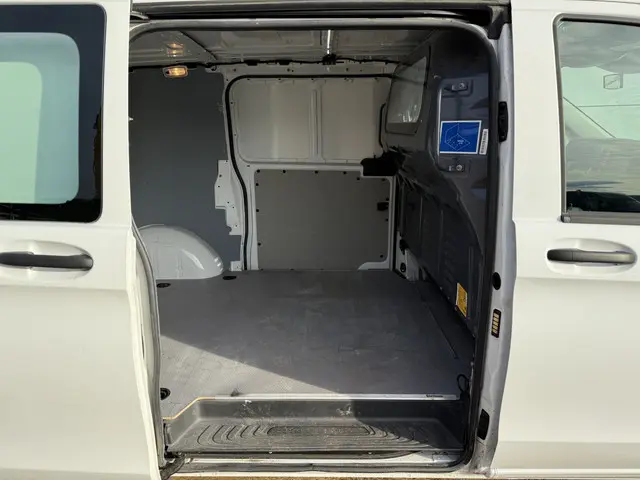 Mercedes-Benz Vito 114 2.2 CDI 2020 Diesel 12