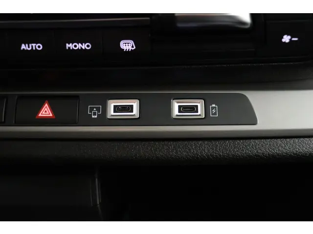 Peugeot Expert 2.0 BlueHDi S&S L3 DC 2024 Diesel 26
