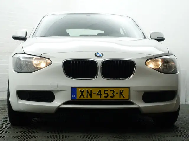BMW 1 Serie 116i Business- 2012 Benzine 23