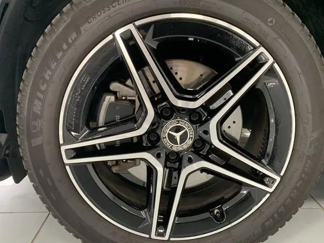 Mercedes-Benz GLA 250 e AMG Line 2023 Hybride Benzine 31