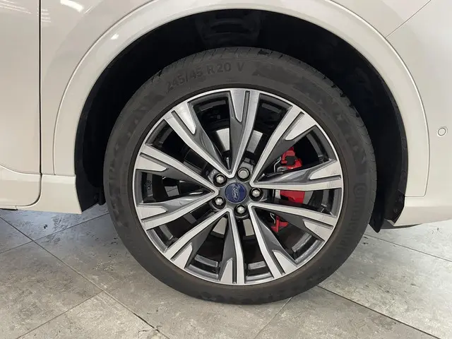 Ford Kuga 2.5 PHEV ST-Line X 2021 Hybride Benzine 15