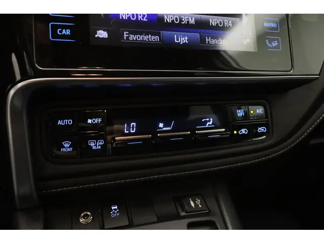 Toyota Auris 1.8 Hybrid Lease Pro 2015 Hybride Benzine 24