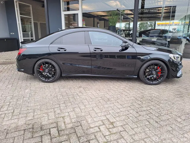 Mercedes-Benz CLA AMG 45 4MATIC 2016 Benzine 26