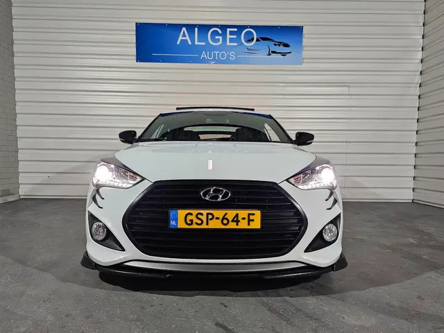 Hyundai Veloster 3