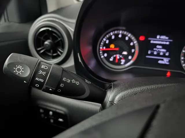 Hyundai i10 1.0 Comfort 2023 Benzine 21