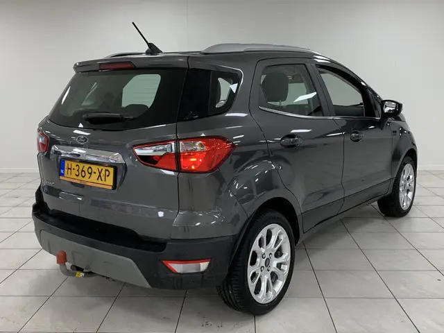 Ford EcoSport 2