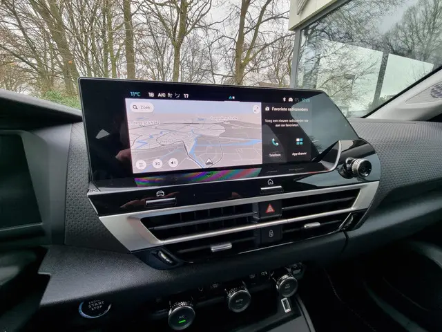 Citroën C4 1.2 Hybrid 145pk Max 2025 Hybride Benzine 15