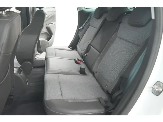Opel Crossland Turbo 130 AT6 Elegance 2024 Benzine 29
