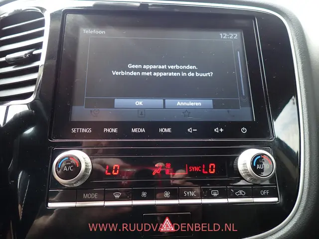 Mitsubishi Outlander 2.4 PHEV Pure 2020 Hybride Benzine 14