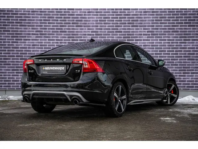 Volvo S60 1.5 T3 R-Design 2016 Benzine 3