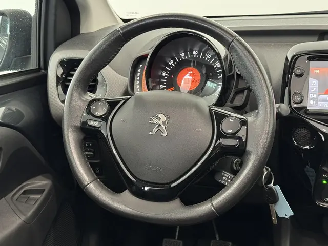 Peugeot 108 1.0 e-VTi Allure TOP! 2019 Benzine 21