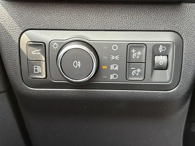 Ford Kuga 2.5 PHEV ST-Line X 2026 Hybride Benzine 21