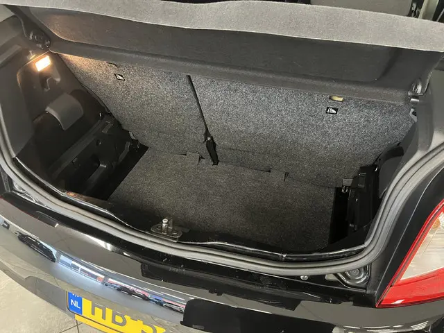 SEAT Mii 1.0 Sport Connect 2016 Benzine 10